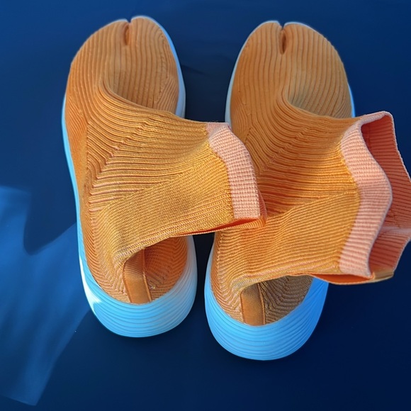 iLYSM tabi shoes - Picture 2 of 4